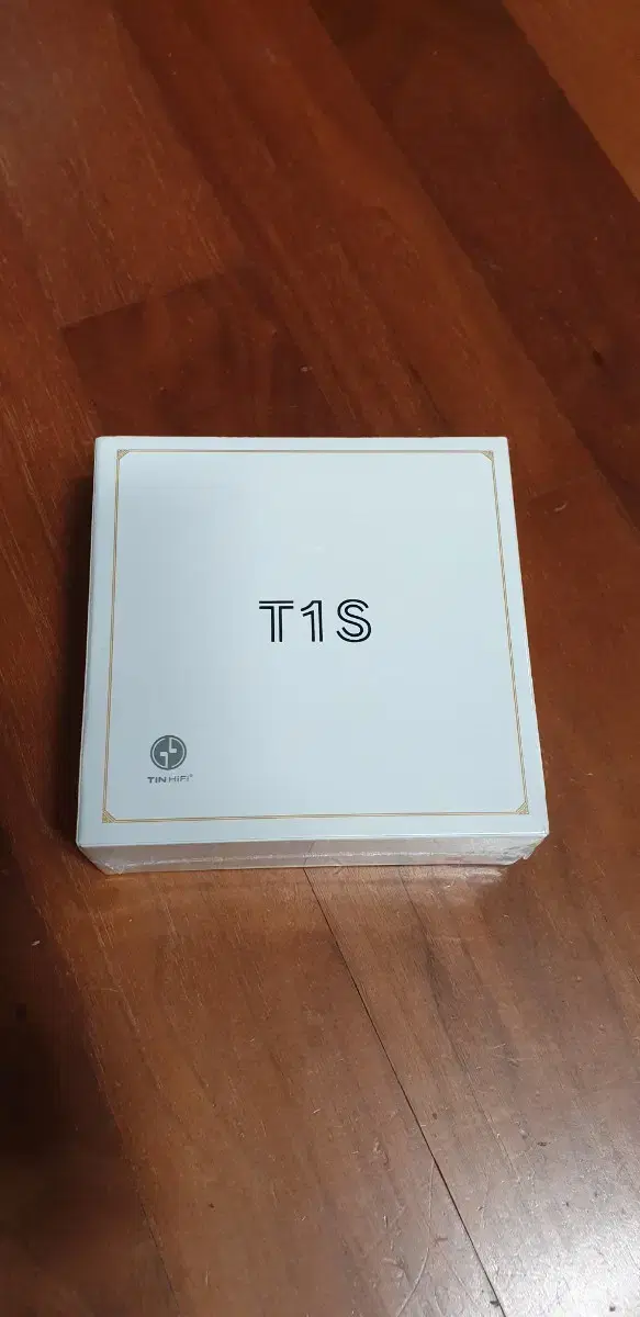 TIN HIFI T1S 도금 이어폰 새것